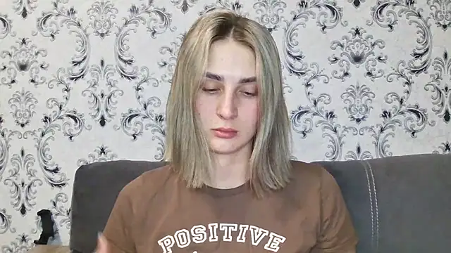 Snapshot of Jessie_August chatting on 7, 1, 2025 Jessie August online show from 7, 1, 2025