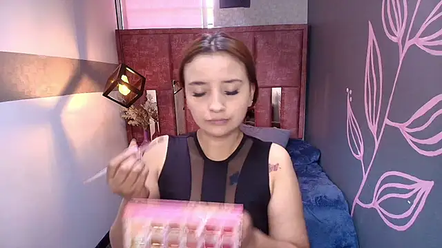 Snapshot of ZaraNolimits_ chatting on 15, 7, 2026 ZaraNolimits online show from 15, 7, 2026