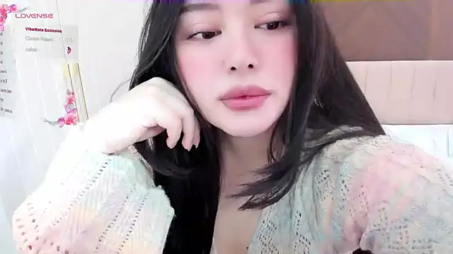 Snapshot of tenderlybaee chatting on 6, 12, 2024 tenderlybaee online show from 6, 12, 2024
