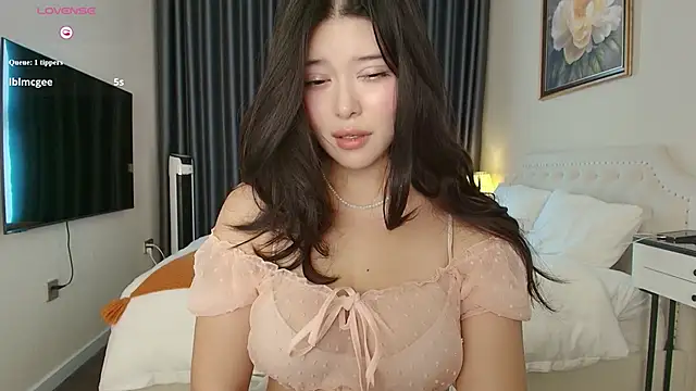 tenderlybaee online show from 27, 2, 2026