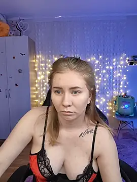 D0nna  online show from 22, 2, 2026