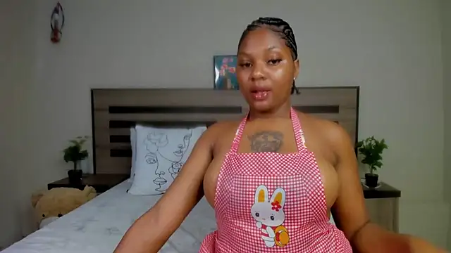 Snapshot of Renee-18 chatting on 24, 12, 2024 Renee-18 online show from 24, 12, 2024