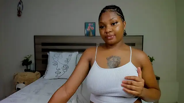 Snapshot of Renee-18 chatting on 29, 12, 2024 Renee-18 online show from 29, 12, 2024