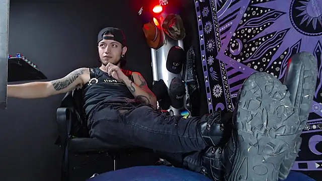 Dicaprioo  online show from 7, 3, 2025