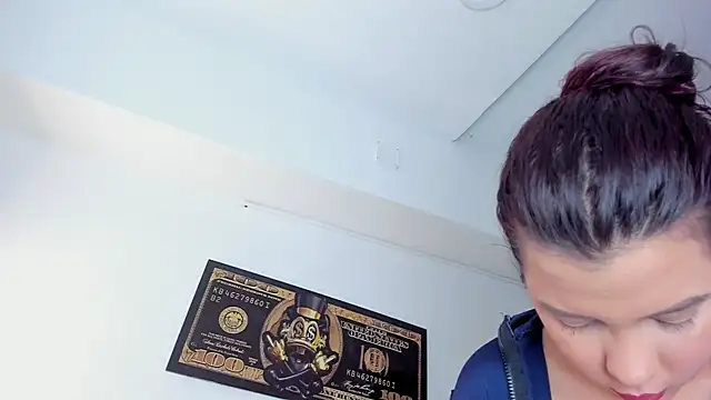 Elsalombardi  online show from 11, 9, 2025