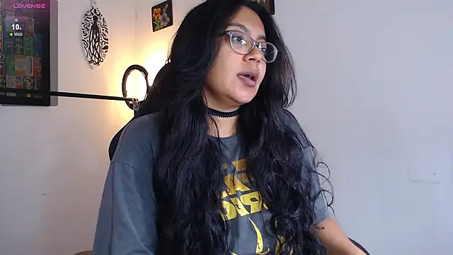 Snapshot of Rachell__420 chatting on 11, 5, 2026 Rachell 420 online show from 11, 5, 2026