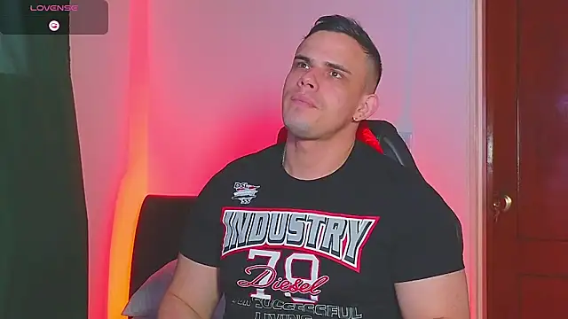 Snapshot of Regansmiths chatting on 15, 12, 2025 Regansmiths online show from 15, 12, 2025