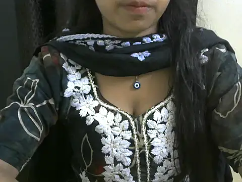 Snapshot of momo_lov chatting on 26, 9, 2025 momo lov online show from 26, 9, 2025