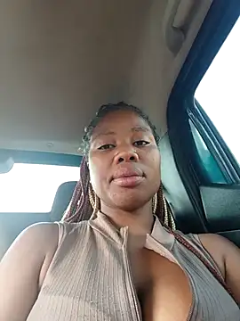 Snapshot of PerfectionBerrie chatting on 11, 9, 2025 PerfectionBerrie online show from 11, 9, 2025