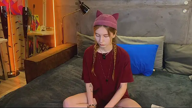 izi-fox online show from 6, 10, 2025