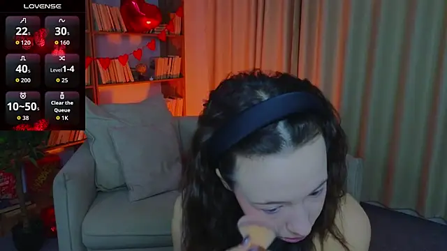 Snapshot of Hayle_Hill chatting on 8, 2, 2026 Hayle Hill online show from 8, 2, 2026