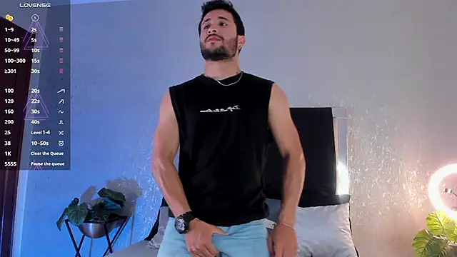 Valentinoford online show from 9, 12, 2024