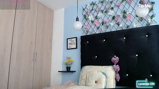 evatits 1 online show from 10, 3, 2025