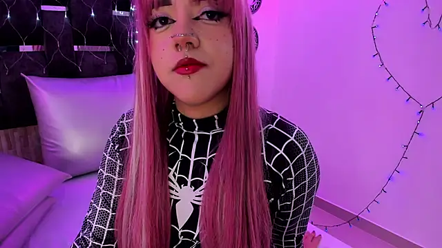 Charlotte Myers online show from 18, 3, 2025