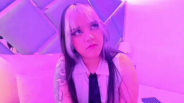 Charlotte Myers online show from 10, 9, 2025