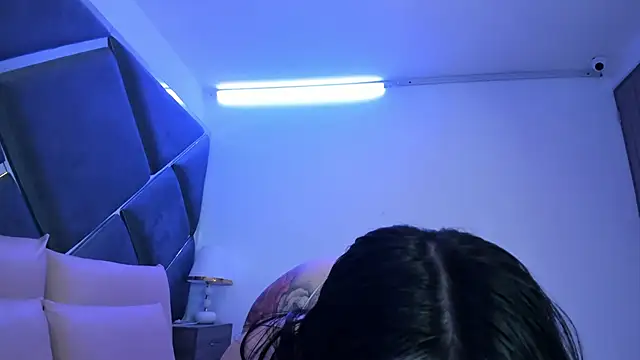 Charlotte Myers online show from 11, 10, 2025