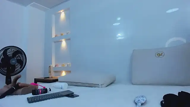 Dalia-Prada online show from 26, 9, 2025