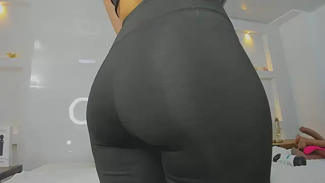 Dalia-Prada online show from 28, 2, 2026