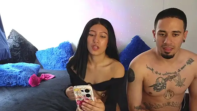 Snapshot of tony_and_sophia chatting on 7, 12, 2024 tony and sophia online show from 7, 12, 2024