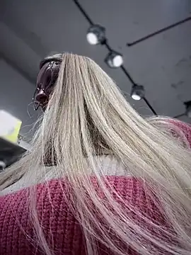 Teya moon  online show from 19, 2, 2025