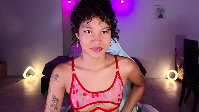 Peggy Funn online show from 17, 9, 2025