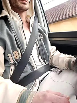 Zeefy online show from 2, 2, 2025