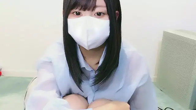 Snapshot of YUTSU_KI chatting on 5, 10, 2025 YUTSU KI online show from 5, 10, 2025