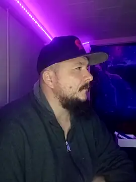 Snapshot of Spunonymous chatting on 25, 12, 2024 Spunonymous online show from 25, 12, 2024