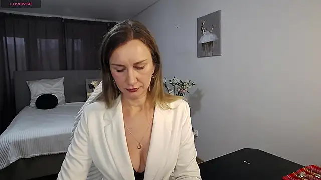 Vanessa Nowak online show from 9, 4, 2026