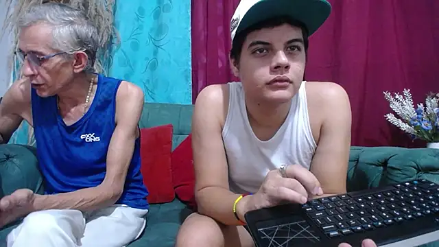 Snapshot of Leon_hot_X chatting on 10, 1, 2025 Leon hot X online show from 10, 1, 2025
