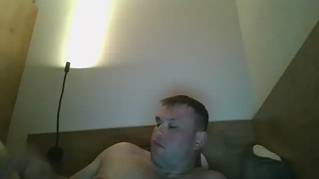 Snapshot of hotshot5395 chatting on 15, 9, 2025 hotshot5395 online show from 15, 9, 2025