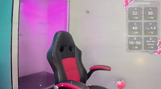 khiara moretti online show from 12, 3, 2025