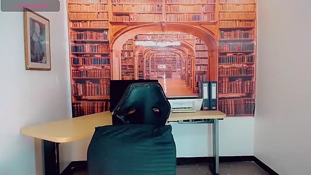 khiara moretti online show from 15, 3, 2025