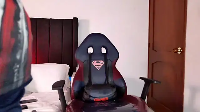 muscle ares online show from 31, 10, 2025