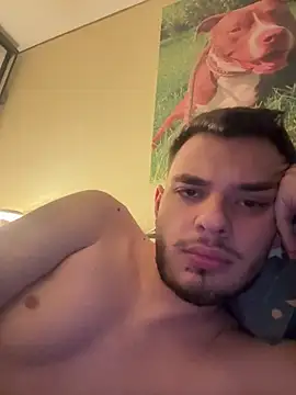 Snapshot of oscar_sweet22 chatting on 13, 4, 2026 oscar sweet22 online show from 13, 4, 2026