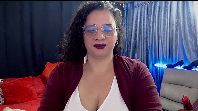 Aleja Gonzales online show from 15, 7, 2026
