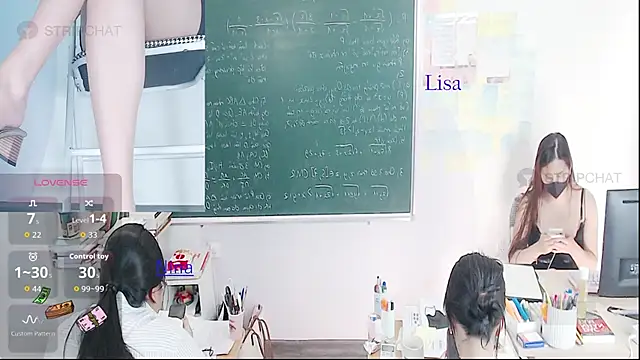 Snapshot of _Math_ chatting on 1, 4, 2026 Math online show from 1, 4, 2026