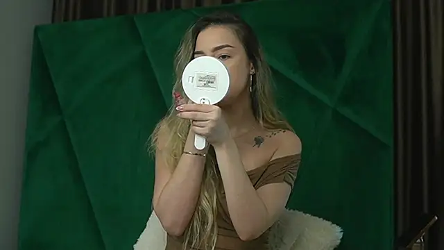 ScarletColes online show from 21, 11, 2025