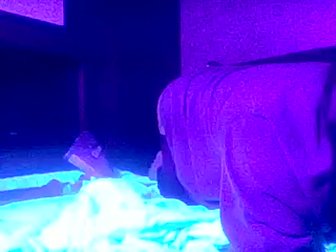 Snapshot of CharlieHammmer chatting on 28, 10, 2025 CharlieHammmer online show from 28, 10, 2025