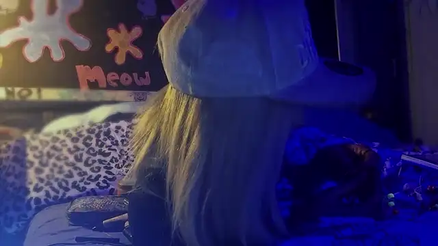 Snapshot of watermellonpussy chatting on 16, 2, 2025 watermellonpussy online show from 16, 2, 2025
