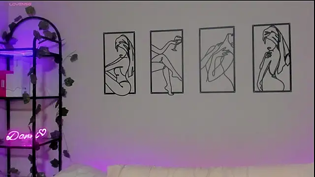 Megan Rodrigo online show from 10, 3, 2025