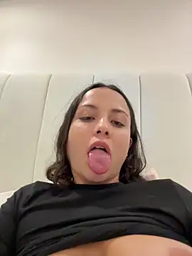 Snapshot of Megan_Rodrigo chatting on 4, 6, 2026 Megan Rodrigo online show from 4, 6, 2026