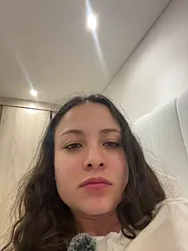 Megan Rodrigo online show from 17, 7, 2026