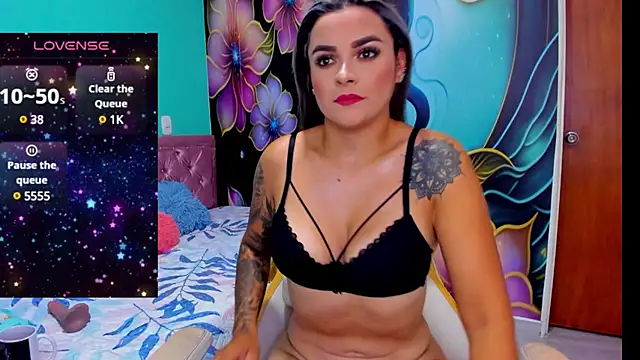 Snapshot of mia_bigtits17 chatting on 28, 12, 2024 mia bigtits17 online show from 28, 12, 2024