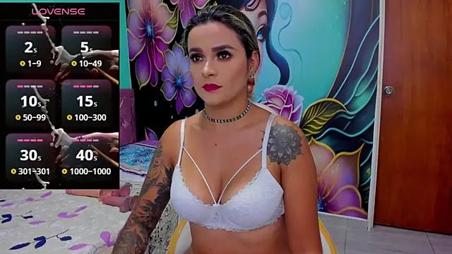 Snapshot of mia_bigtits17 chatting on 7, 3, 2025 mia bigtits17 online show from 7, 3, 2025