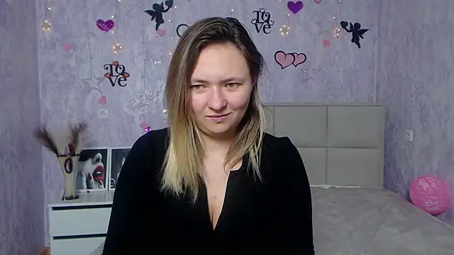 SallyVerda online show from 8, 2, 2025