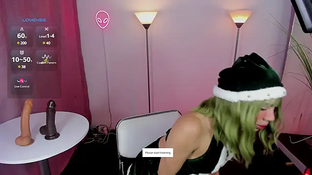 Dayanna tecca online show from 9, 12, 2024