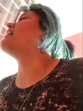 Snapshot of lucky-leah chatting on 25, 1, 2025 lucky-leah online show from 25, 1, 2025