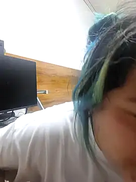 Snapshot of lucky-leah chatting on 21, 7, 2026 lucky-leah online show from 21, 7, 2026