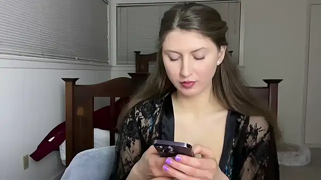 YUMIandbigWOLF online show from 3, 2, 2026